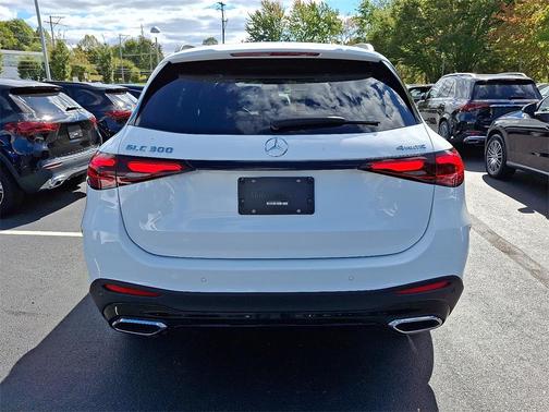 2026 Mercedes-Benz GLC 300 4MATIC