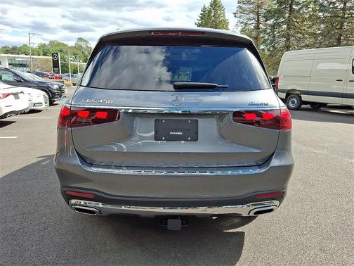 2026 Mercedes-Benz GLS 450 4MATIC