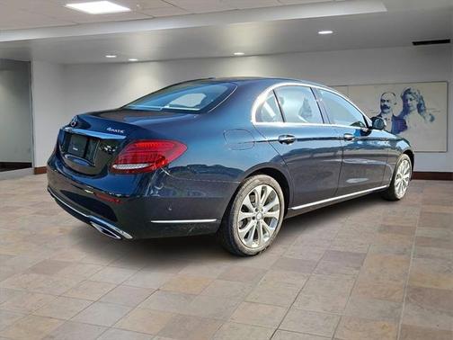 2017 Mercedes-Benz E-Class 4MATIC