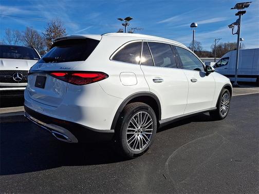 2026 Mercedes-Benz GLC 300 4MATIC