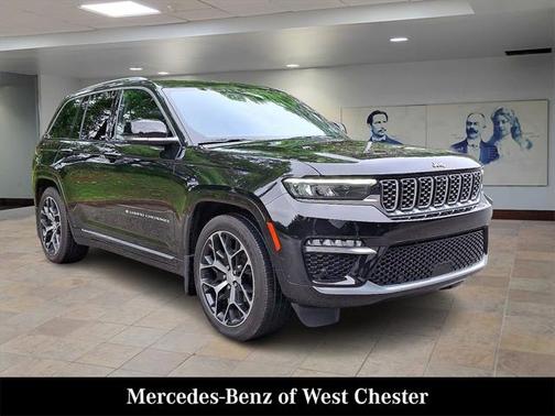 2022 Jeep Grand Cherokee Summit