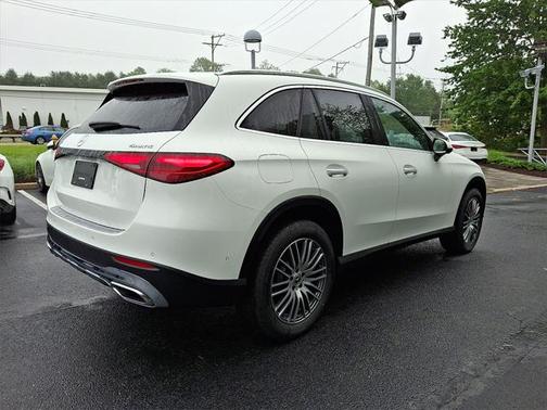2025 Mercedes-Benz GLC 300 4MATIC