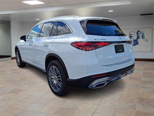 2026 Mercedes-Benz GLC 300 4MATIC