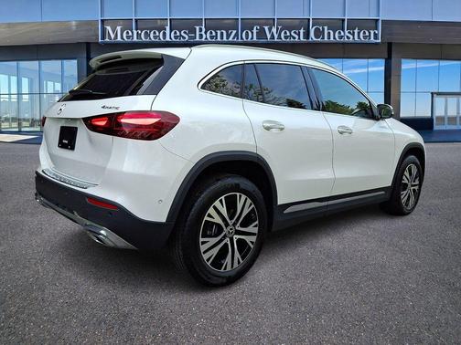 Polar White 2026 Mercedes-Benz GLA 250 4MATIC