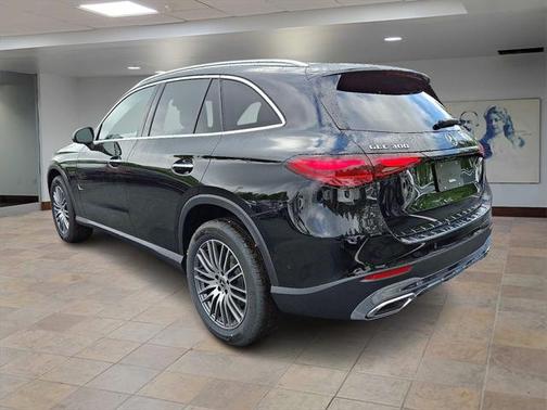 2025 Mercedes-Benz GLC 300 4MATIC