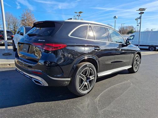 2026 Mercedes-Benz GLC 300 4MATIC