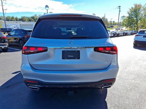2026 Mercedes-Benz GLS 450 4MATIC