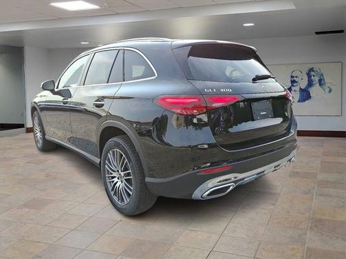 2025 Mercedes-Benz GLC 300 4MATIC
