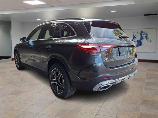 2026 Mercedes-Benz GLC 300 4MATIC