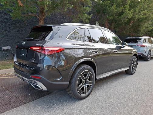 2026 Mercedes-Benz GLC 300 4MATIC