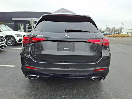 2026 Mercedes-Benz GLC 300 4MATIC