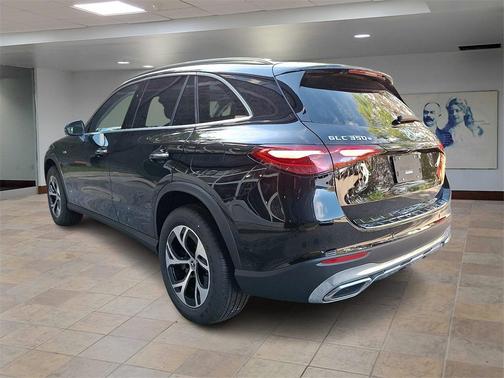 2025 Mercedes-Benz GLC 350e Base