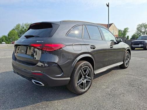 2025 Mercedes-Benz GLC 300 4MATIC
