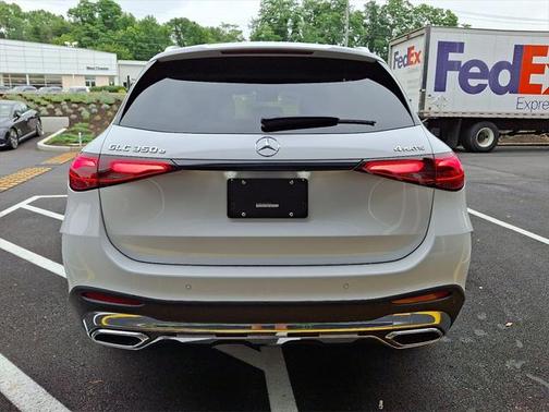 2025 Mercedes-Benz GLC 350e Base