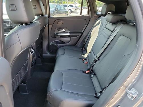 2025 Mercedes-Benz GLA 250 4MATIC