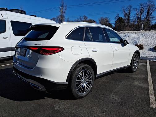 2026 Mercedes-Benz GLC 300 4MATIC