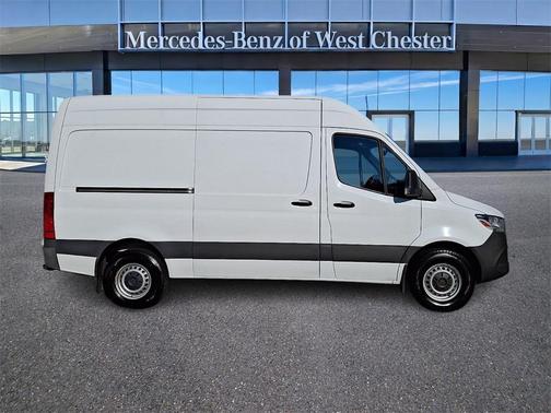 2022 Mercedes-Benz Sprinter 2500 Standard Roof