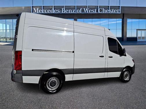 2022 Mercedes-Benz Sprinter 2500 Standard Roof