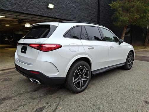 2026 Mercedes-Benz GLC 300 4MATIC