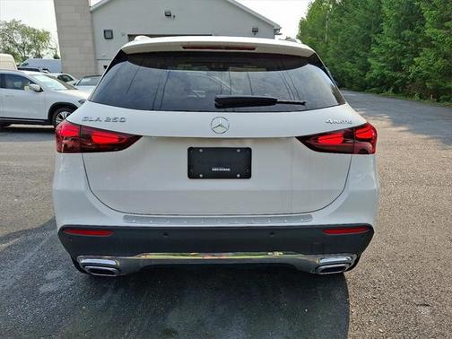 2025 Mercedes-Benz GLA 250 4MATIC