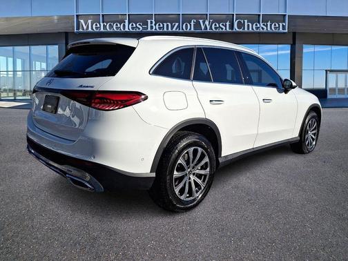 2026 Mercedes-Benz GLC 300 4MATIC