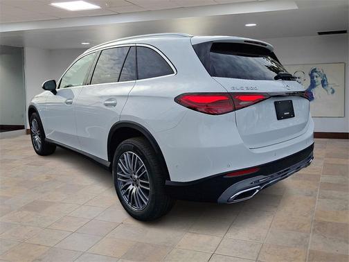 2026 Mercedes-Benz GLC 300 4MATIC