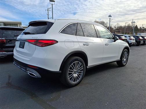 2026 Mercedes-Benz GLC 300 4MATIC