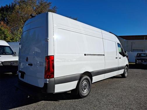 2025 Mercedes-Benz Sprinter 2500 High Roof