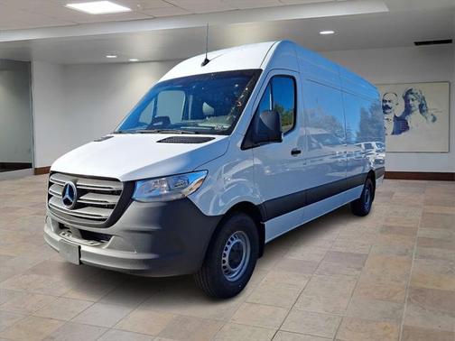 2025 Mercedes-Benz Sprinter 2500 High Roof