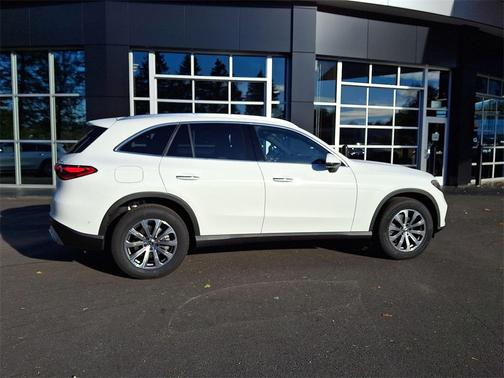 2026 Mercedes-Benz GLC 300 4MATIC