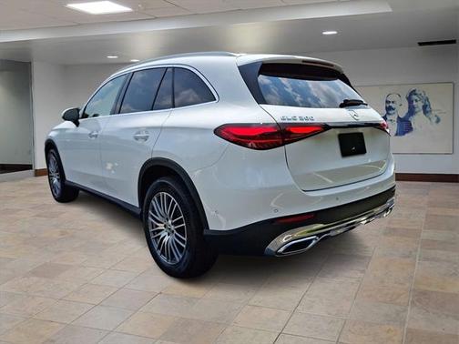 2025 Mercedes-Benz GLC 300 4MATIC