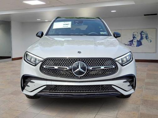 2025 Mercedes-Benz GLC 300 4MATIC