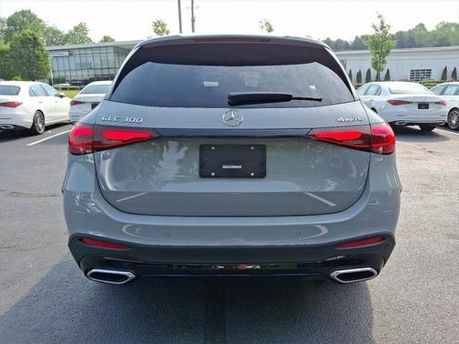 2025 Mercedes-Benz GLC 300 4MATIC