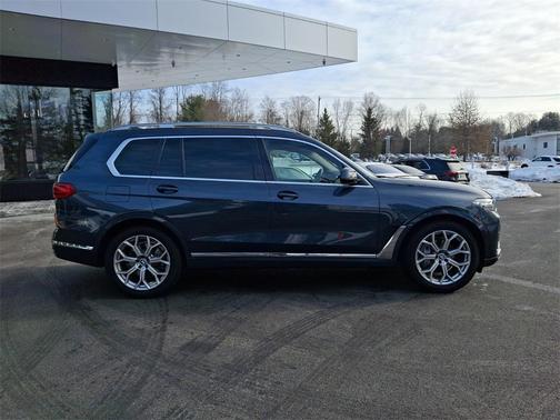2022 BMW X7 xDrive40i