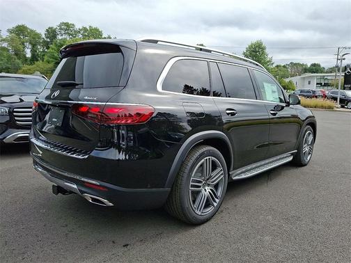 2026 Mercedes-Benz GLS 450 4MATIC