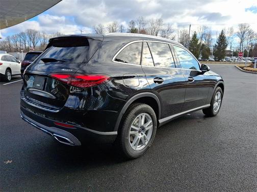 2025 Mercedes-Benz GLC 300 4MATIC