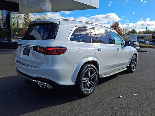2026 Mercedes-Benz GLS 450 4MATIC
