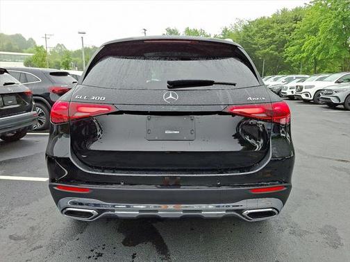 2025 Mercedes-Benz GLC 300 4MATIC