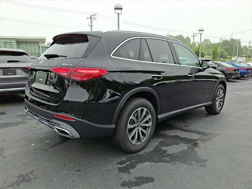 2025 Mercedes-Benz GLC 300 4MATIC