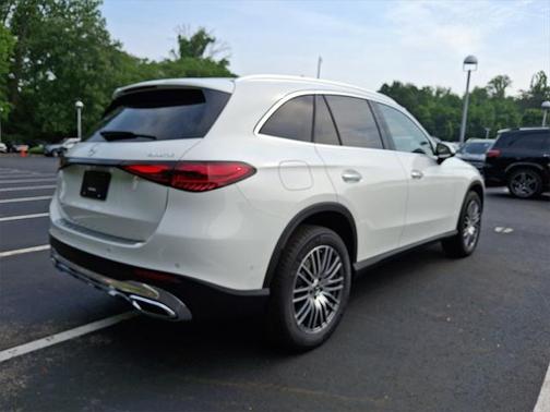 2025 Mercedes-Benz GLC 300 4MATIC