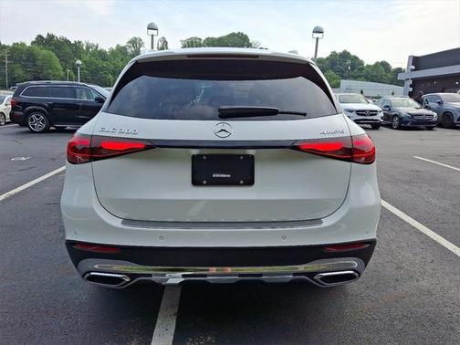 2025 Mercedes-Benz GLC 300 4MATIC