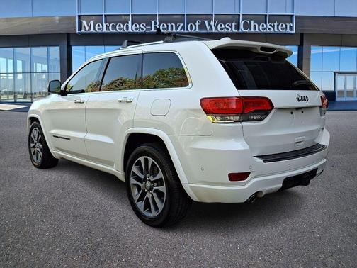 Bright White Clearcoat 2017 Jeep Grand Cherokee Overland