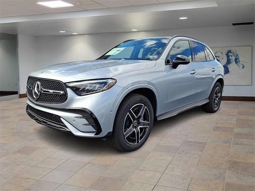 2026 Mercedes-Benz GLC 300 4MATIC