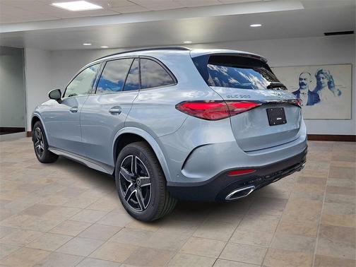 2026 Mercedes-Benz GLC 300 4MATIC