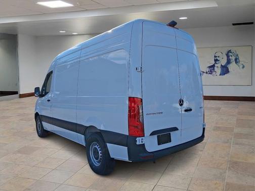 2025 Mercedes-Benz Sprinter 2500 Standard Roof