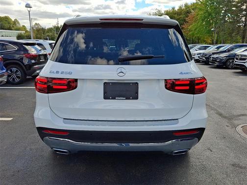 2026 Mercedes-Benz GLB 250 4MATIC