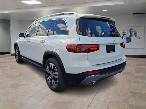 2026 Mercedes-Benz GLB 250 4MATIC