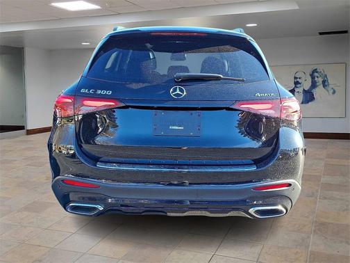 2025 Mercedes-Benz GLC 300 4MATIC