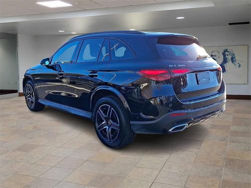 2025 Mercedes-Benz GLC 300 4MATIC