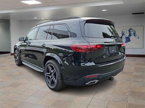 2026 Mercedes-Benz GLS 450 4MATIC